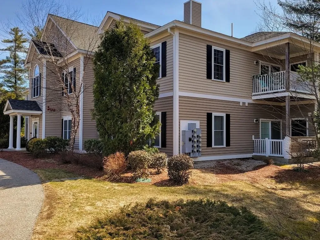 55 Roundabout Way Manchester NH 03102