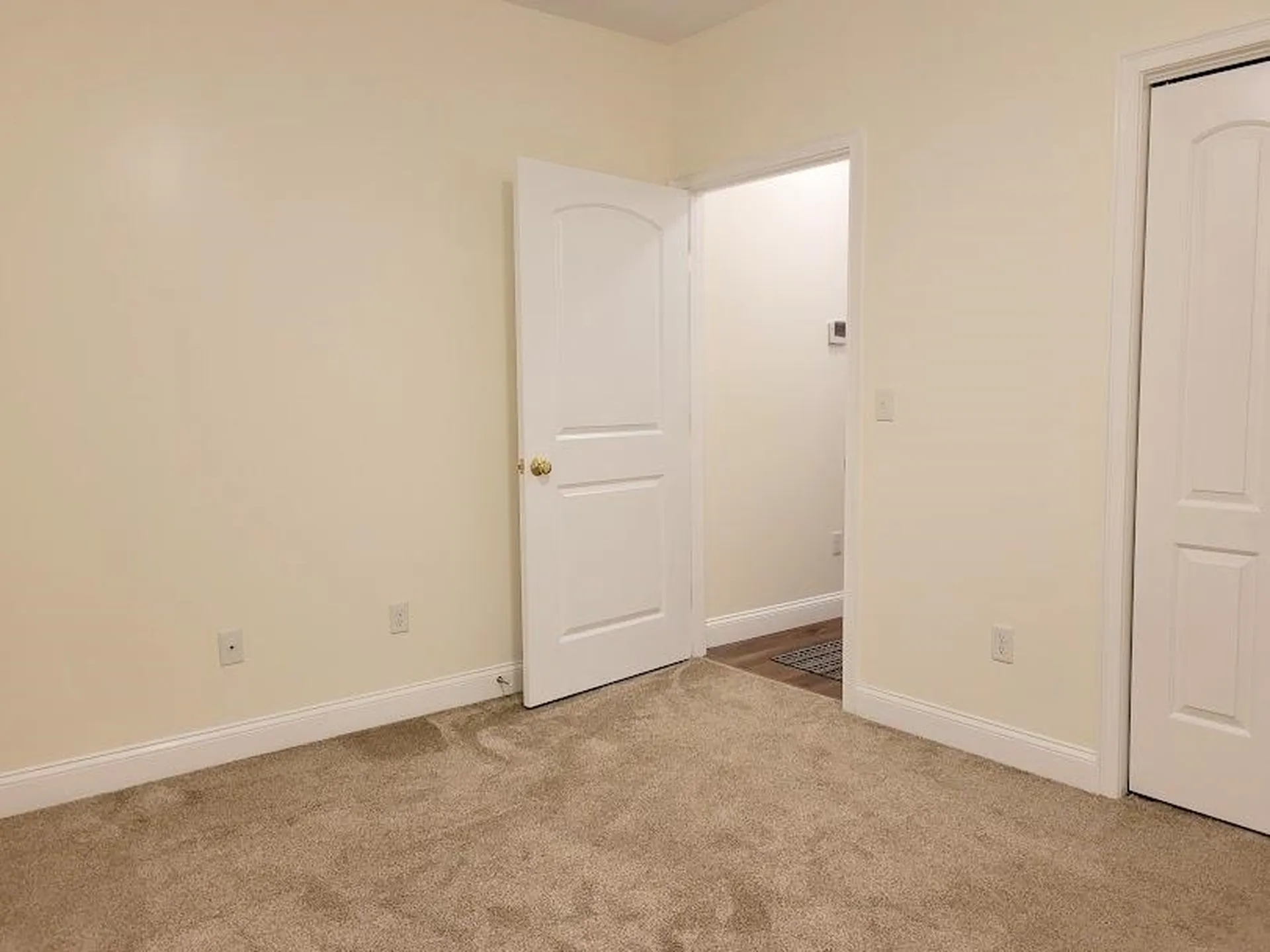 55 Roundabout Way Manchester NH 03102
