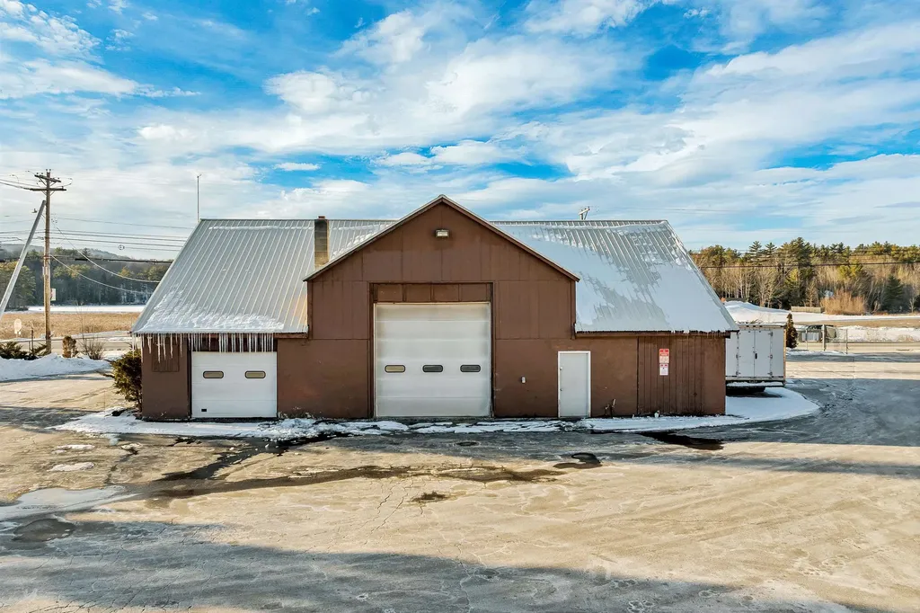 1146 Whittier Highway Moultonborough NH 03254