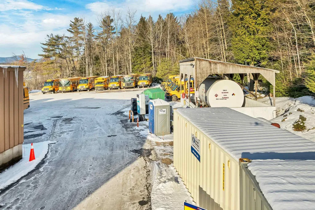 1146 Whittier Highway Moultonborough NH 03254