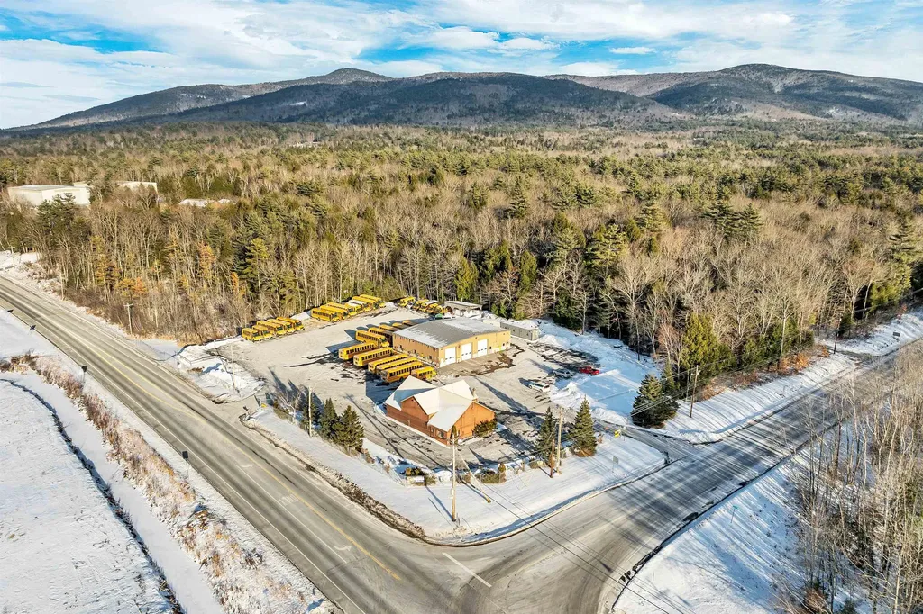 1146 Whittier Highway Moultonborough NH 03254