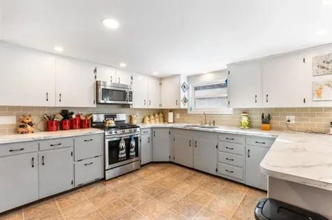 271 Bishop Brook Road Stewartstown NH 03597