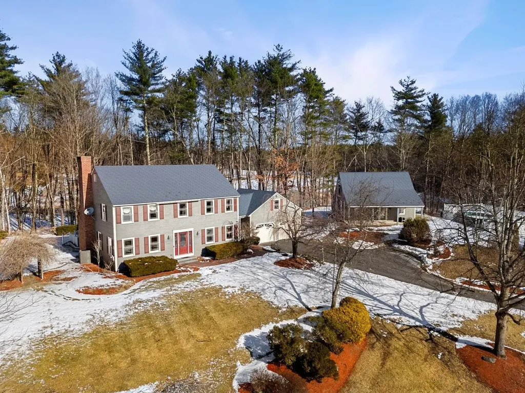 49 Milton Place Hollis NH 03049