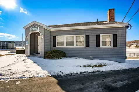 21 Pleasant Street Meredith NH 03253