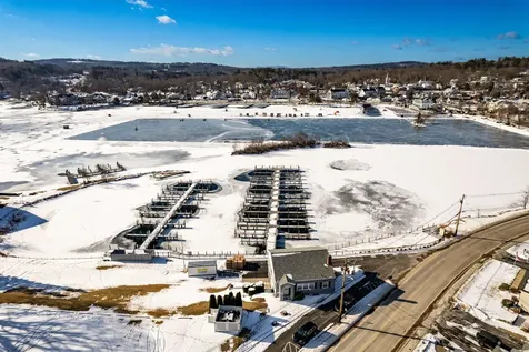 21 Pleasant Street Meredith NH 03253