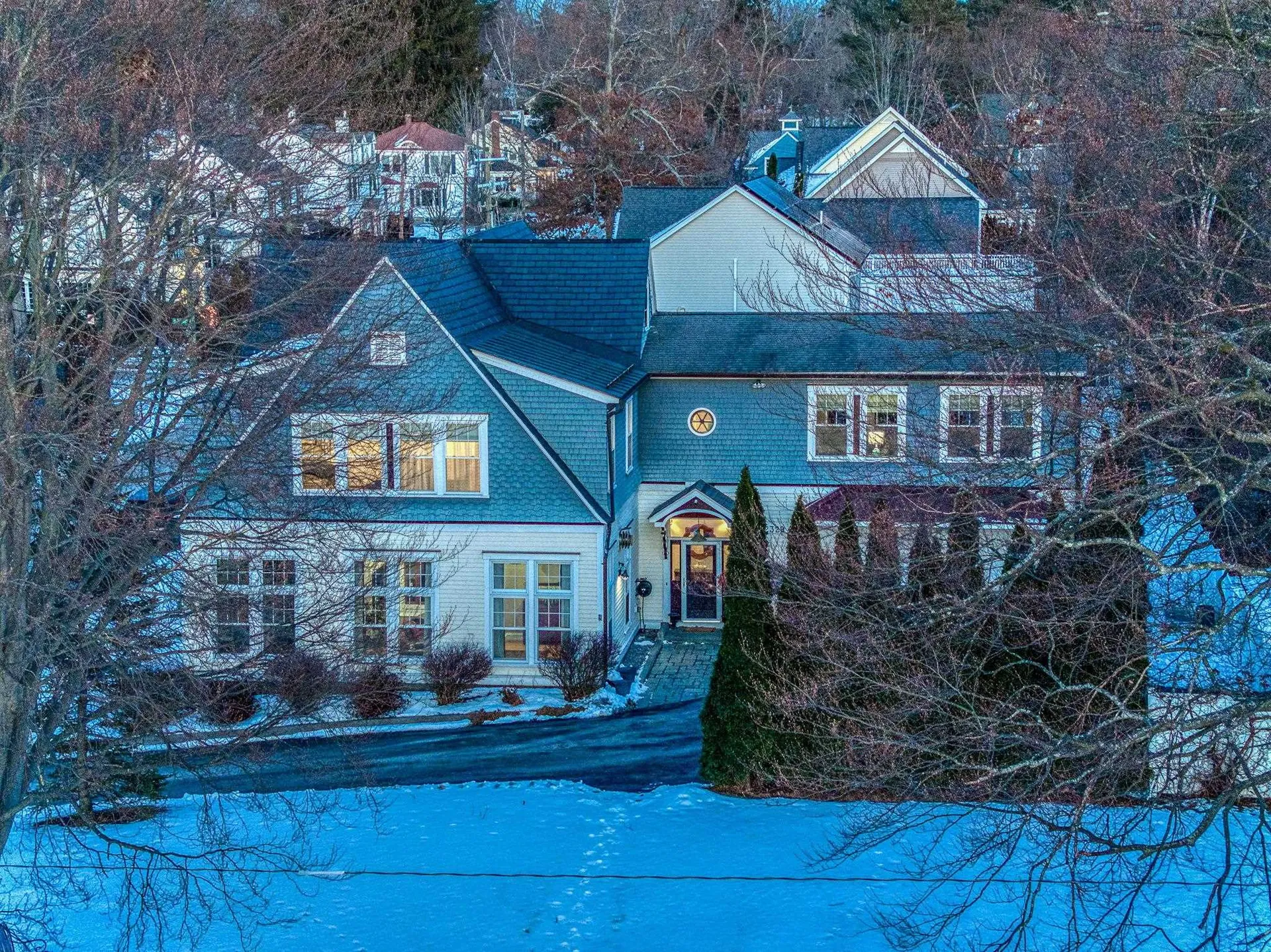 2329 Elm Street Manchester NH 03104