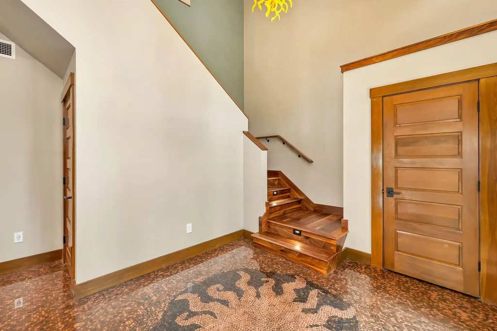 85 Mirror Lake Drive Tuftonboro NH 03816