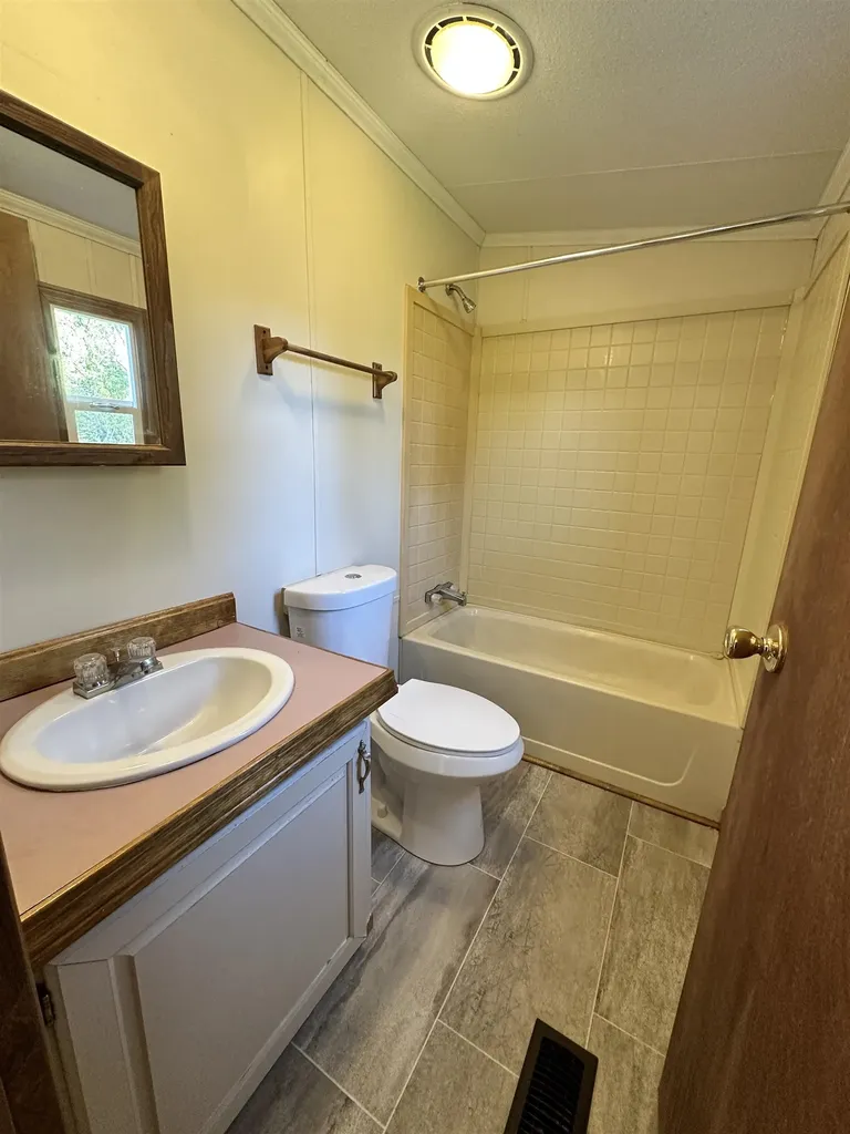 5 Wilder Lane Royalton VT 05032
