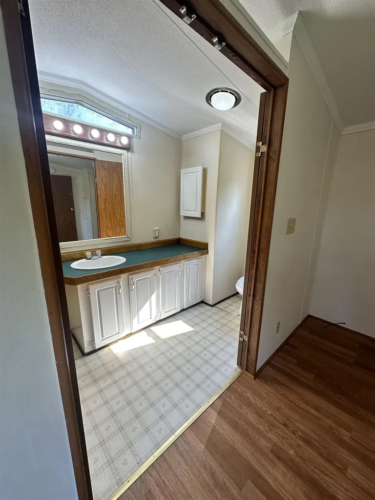 5 Wilder Lane Royalton VT 05032
