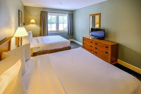 331/333 Qi Jackson Gore Inn Ludlow VT 05149