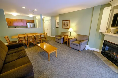 331/333 Qi Jackson Gore Inn Ludlow VT 05149