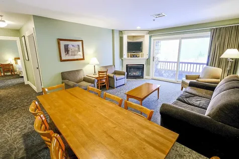 331/333 Qi Jackson Gore Inn Ludlow VT 05149