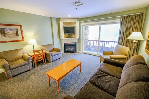 331/333 Qi Jackson Gore Inn Ludlow VT 05149