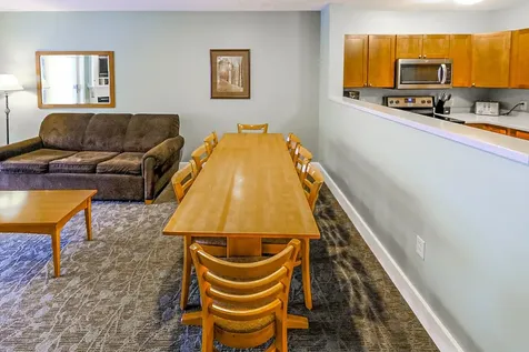 331/333 Qi Jackson Gore Inn Ludlow VT 05149