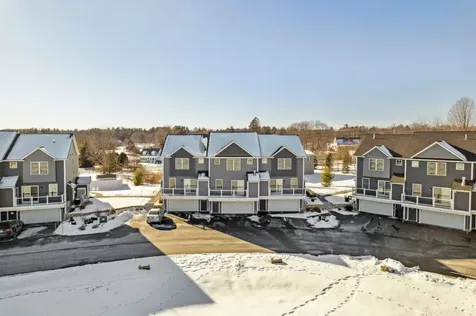 84 Stillwater Circle Somersworth NH 03878