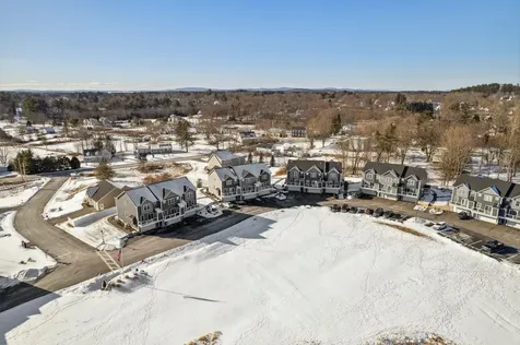 84 Stillwater Circle Somersworth NH 03878