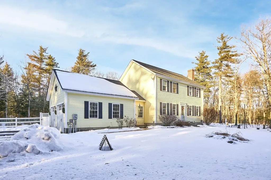 15 Jalen Drive New Ipswich NH 03071