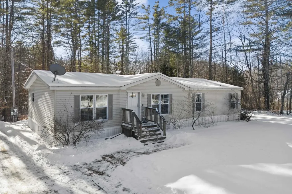 7 Threshing Mill Road Sanbornton NH 03269