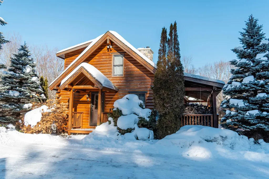 221 Teer Road Mount Holly VT 05758