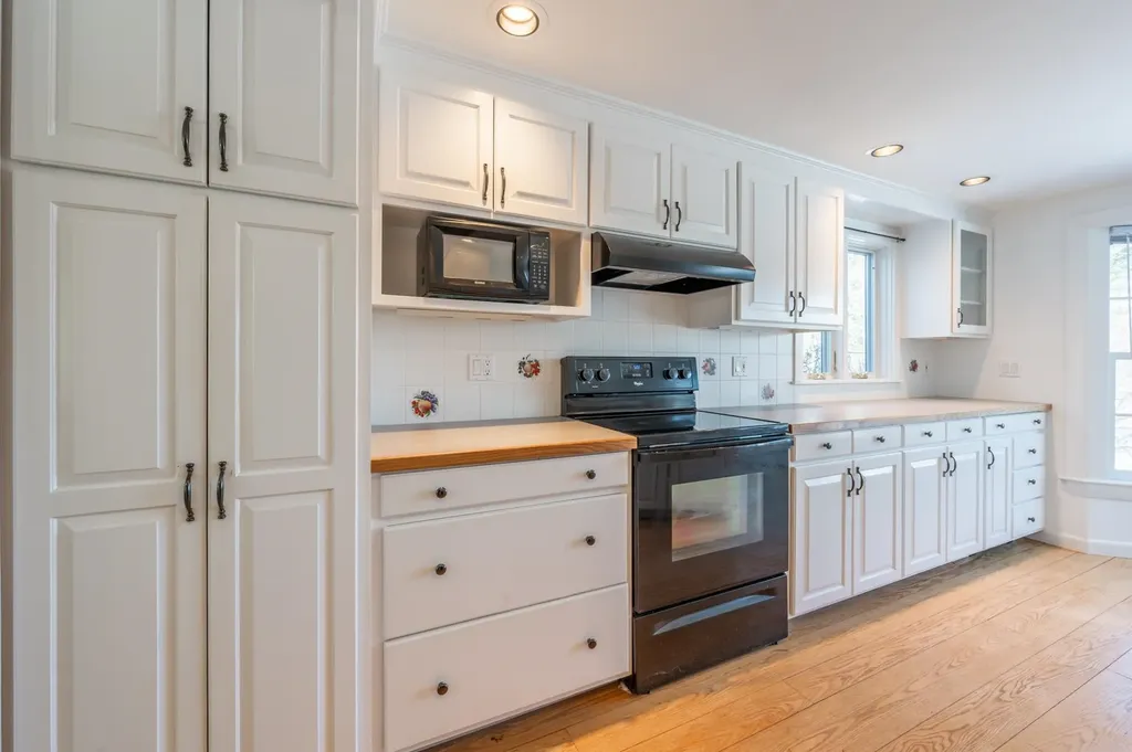 1916 Route 114 Sutton NH 03260