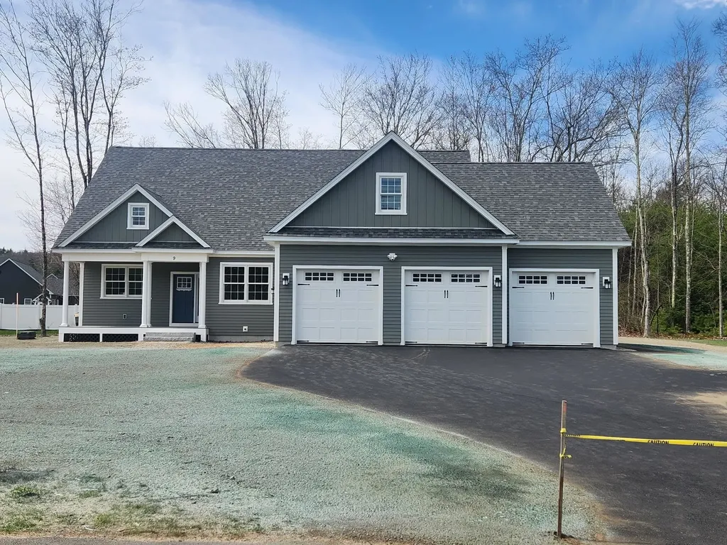 9 Eagle Perch Drive Boscawen NH 03303