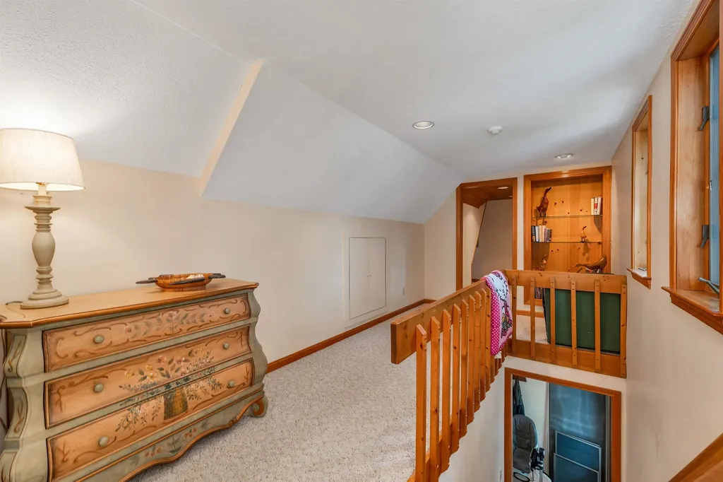 136 Oakwood Road Wolfeboro NH 03894