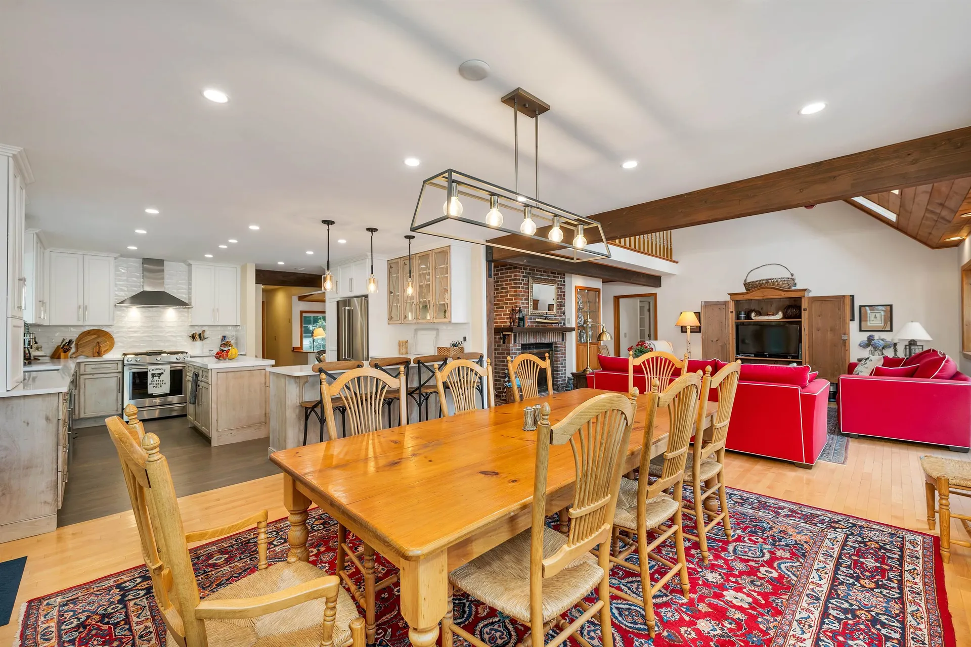 136 Oakwood Road Wolfeboro NH 03894