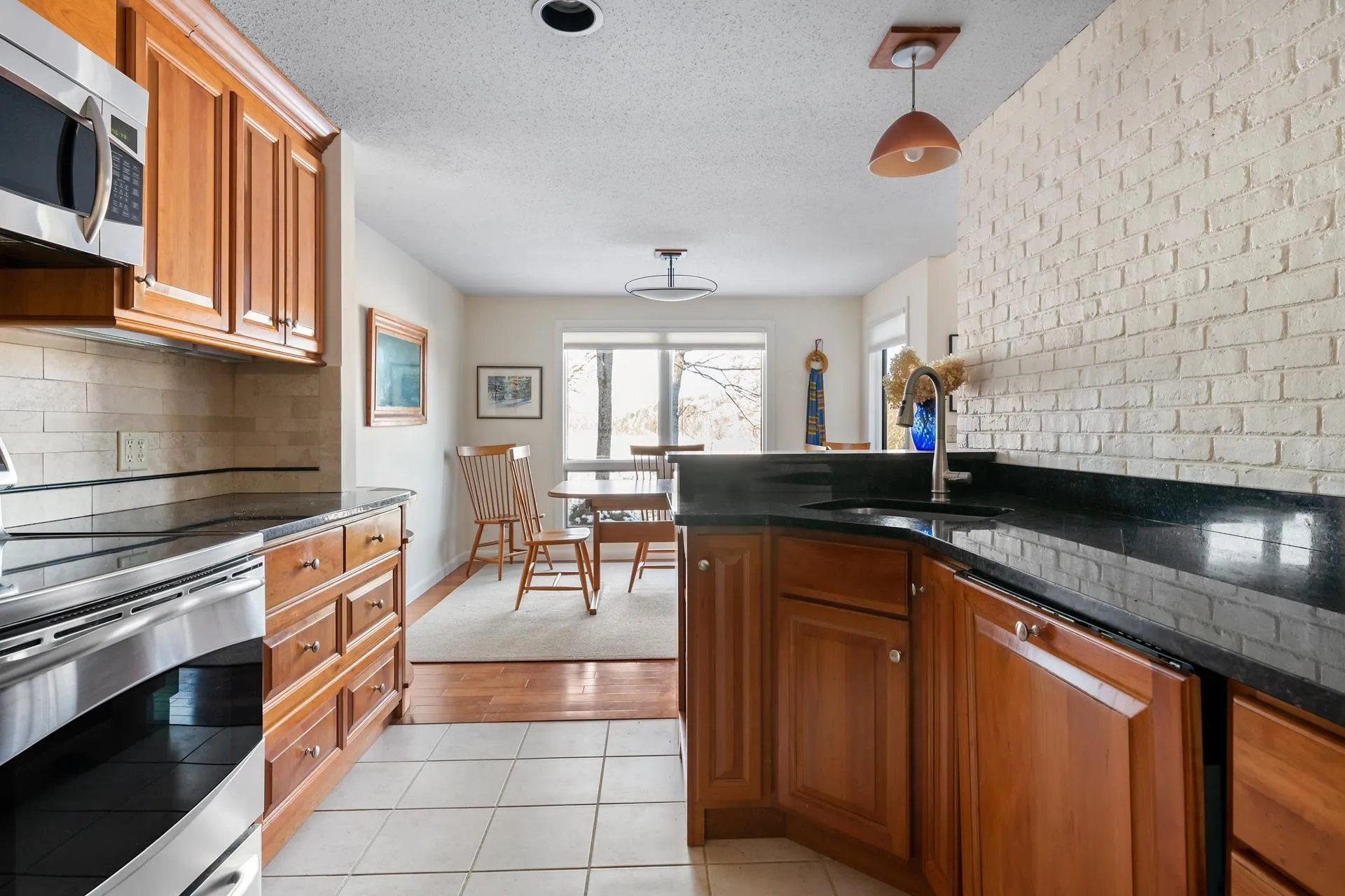 6 Lakeview Place Grantham NH 03753