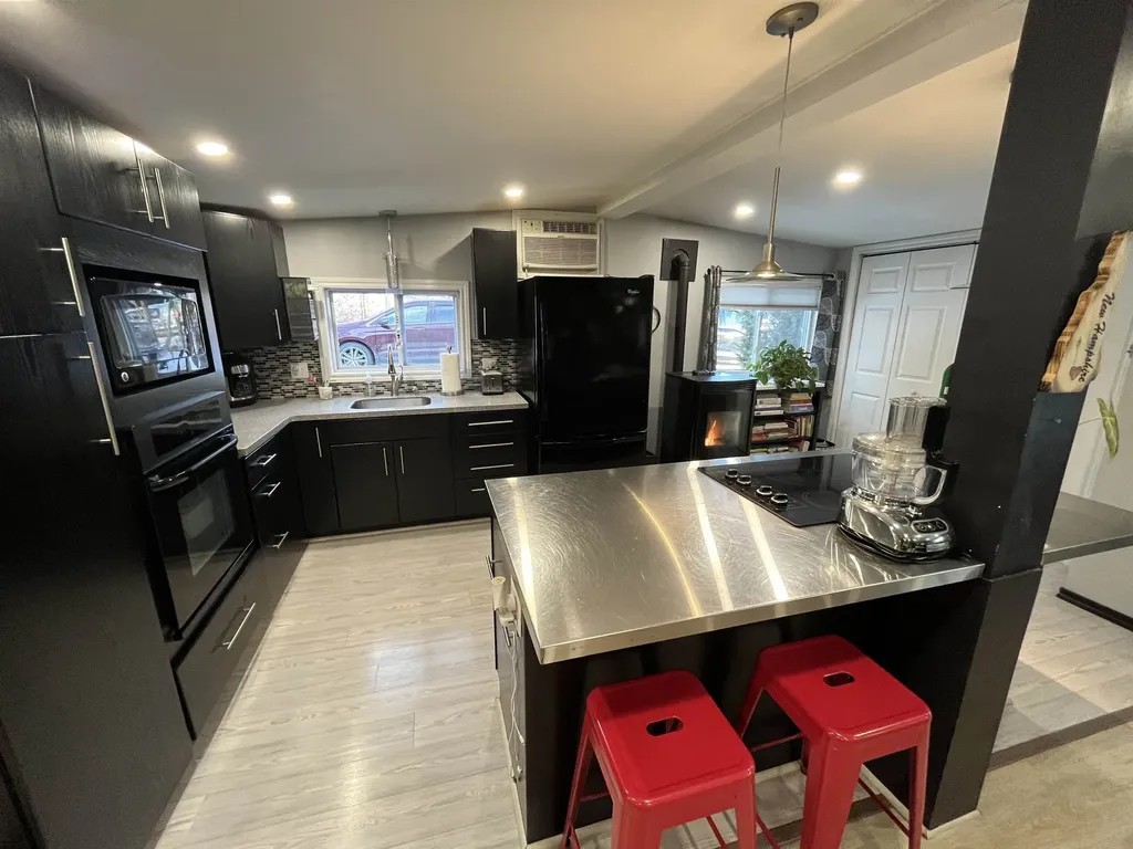 33 Pleasant Street Pembroke NH 03275