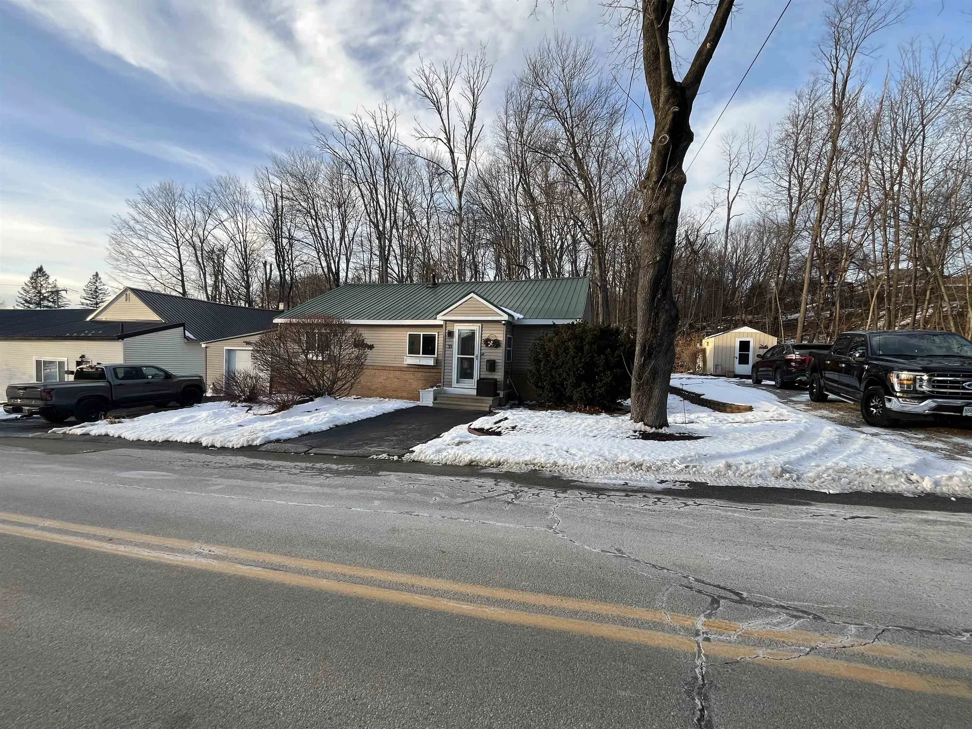 33 Pleasant Street Pembroke NH 03275