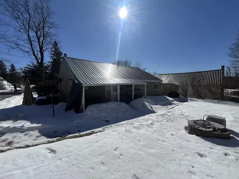 33 Pleasant Street Pembroke NH 03275