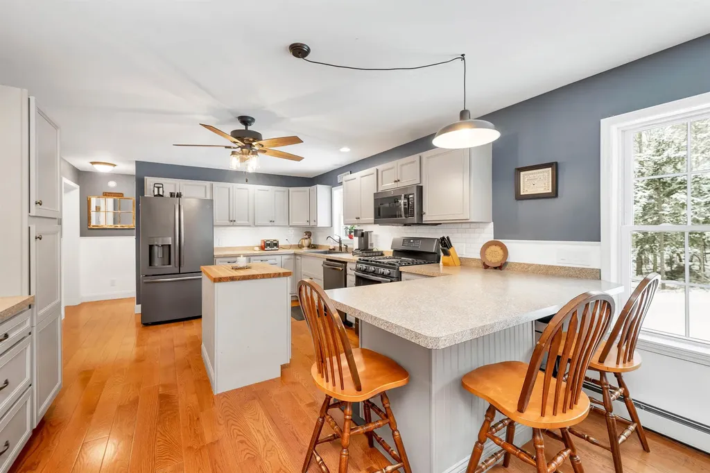 19 Pine Mill Drive Tuftonboro NH 03816