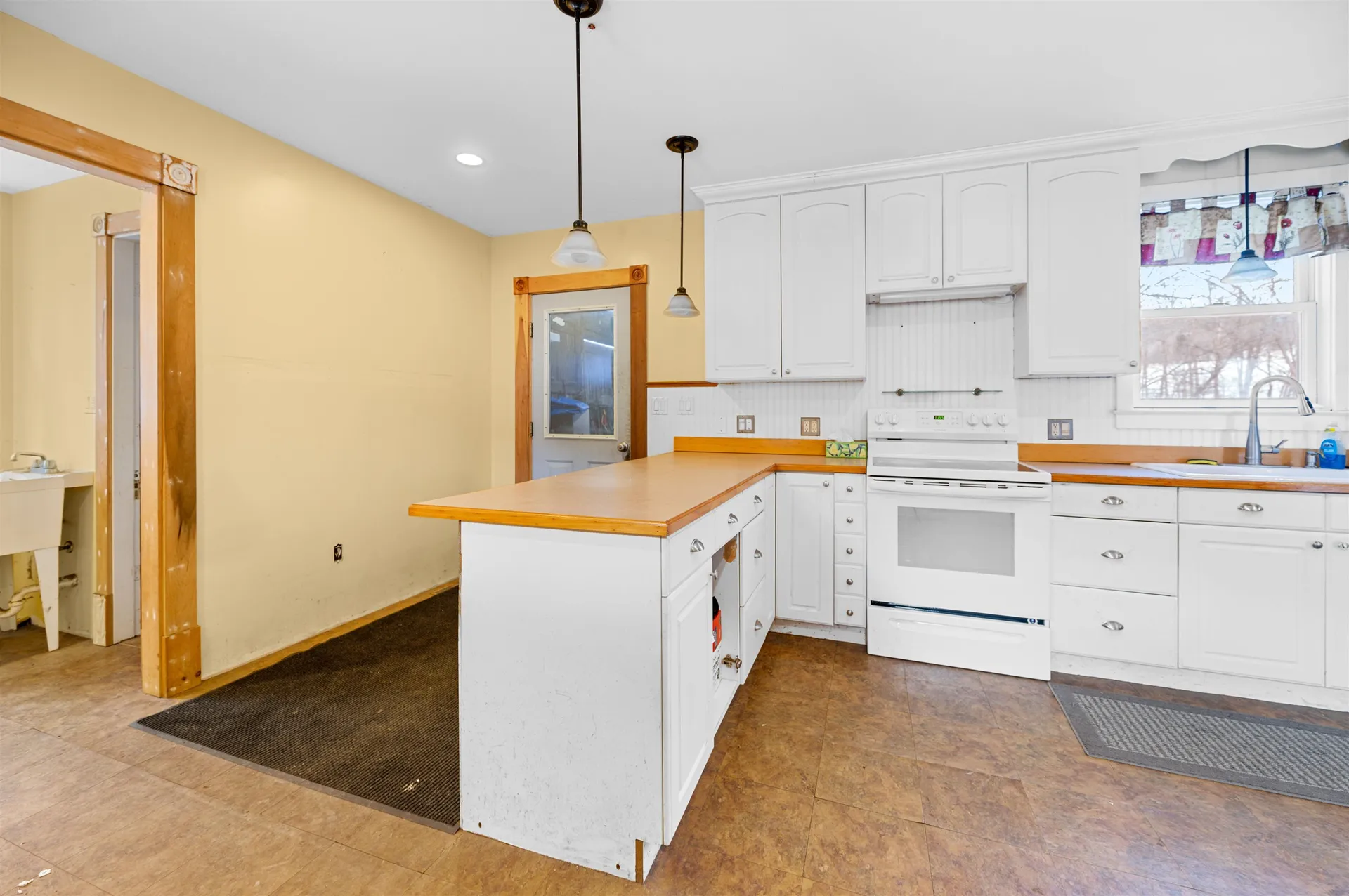 105 Brockway Hill Road Williamstown VT 05679