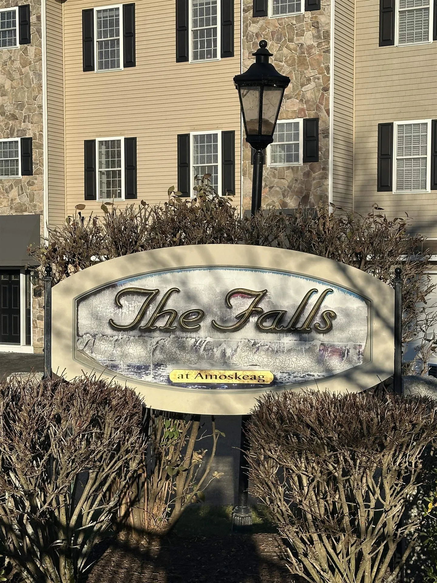 17 River Front Drive Manchester NH 03102