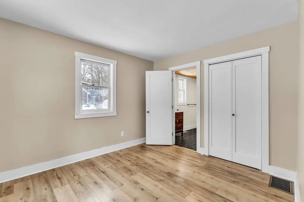 175 Thomas Drive Bristol VT 05443