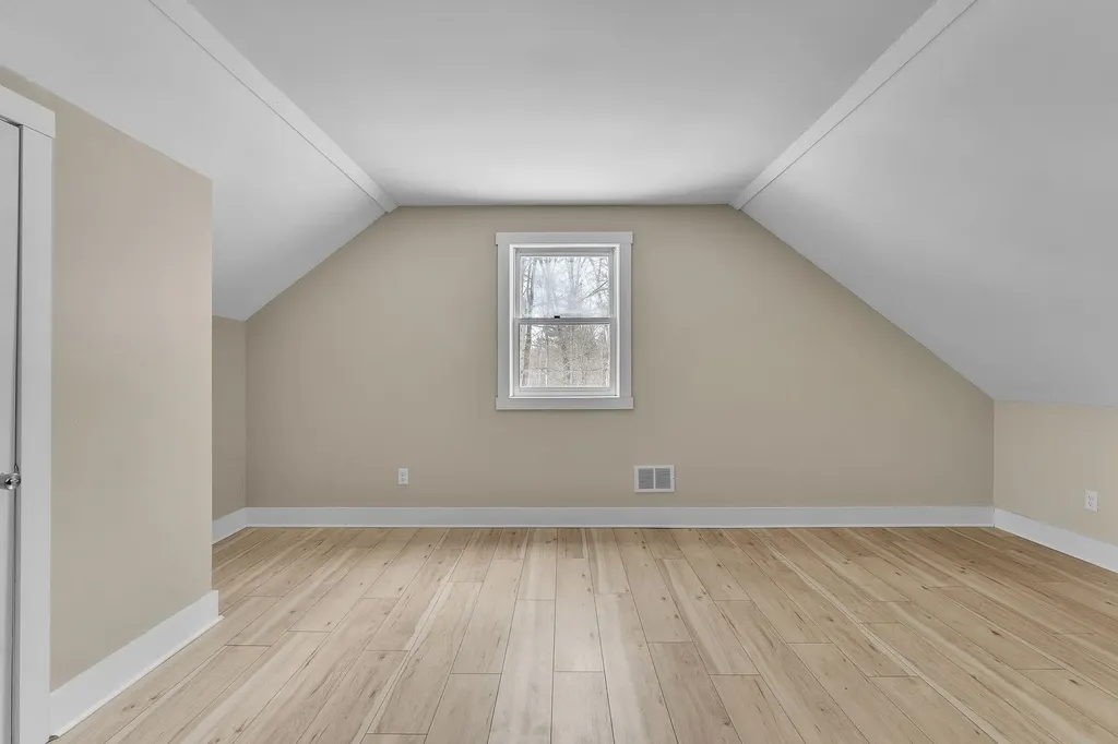 175 Thomas Drive Bristol VT 05443