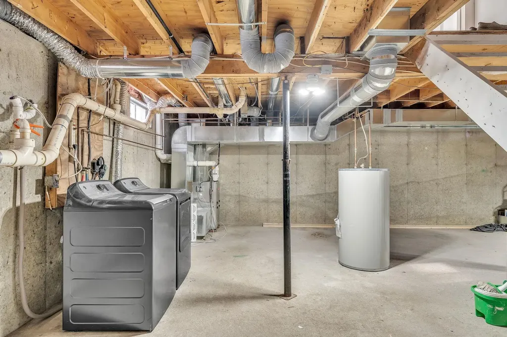 175 Thomas Drive Bristol VT 05443