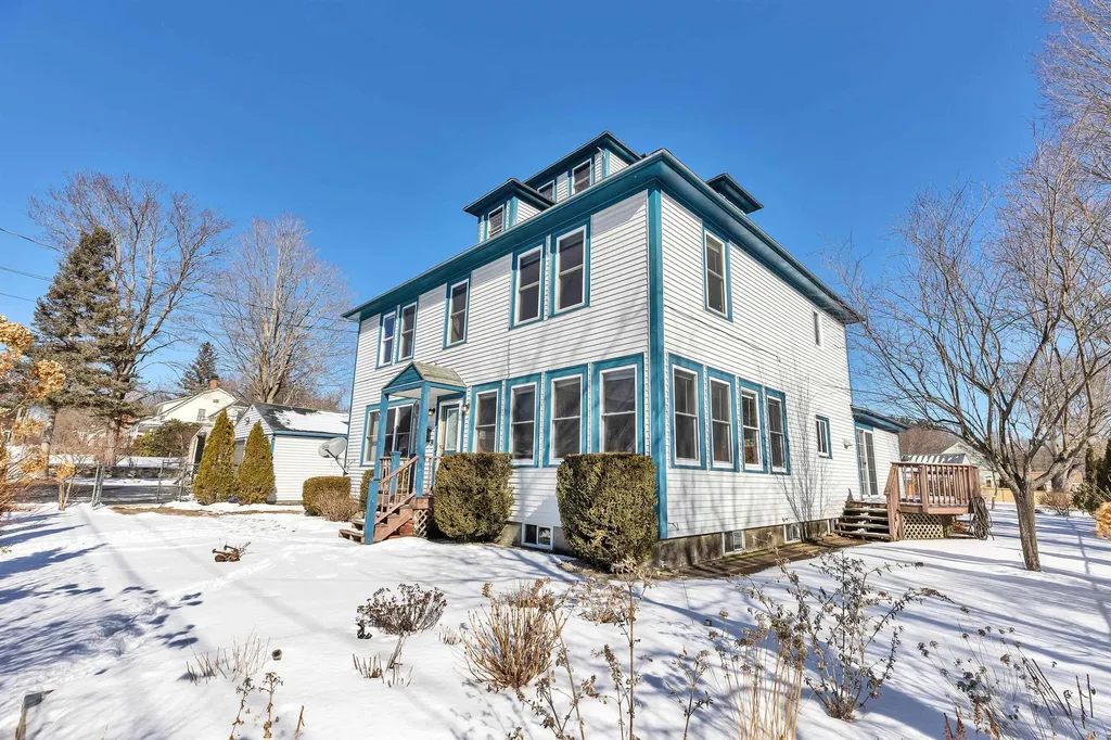 35 Clark Street Franklin NH 03235