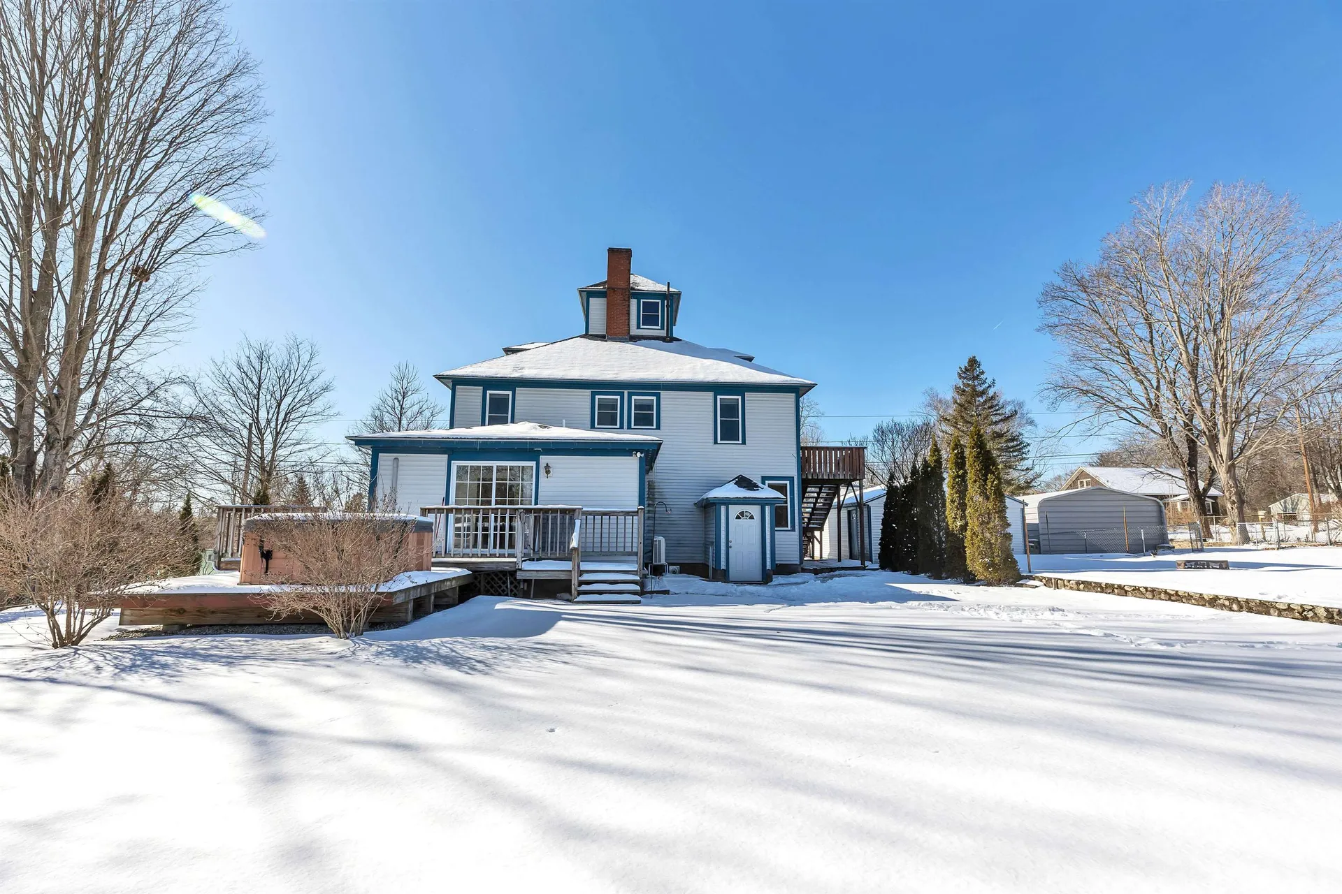 35 Clark Street Franklin NH 03235