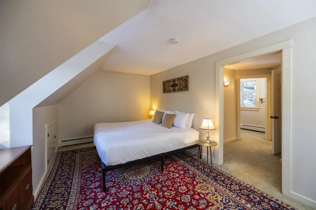 557 Willard Road Hartford VT 05059