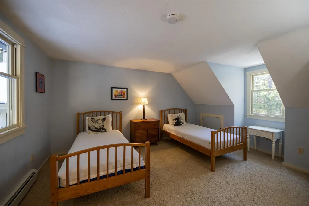 557 Willard Road Hartford VT 05059