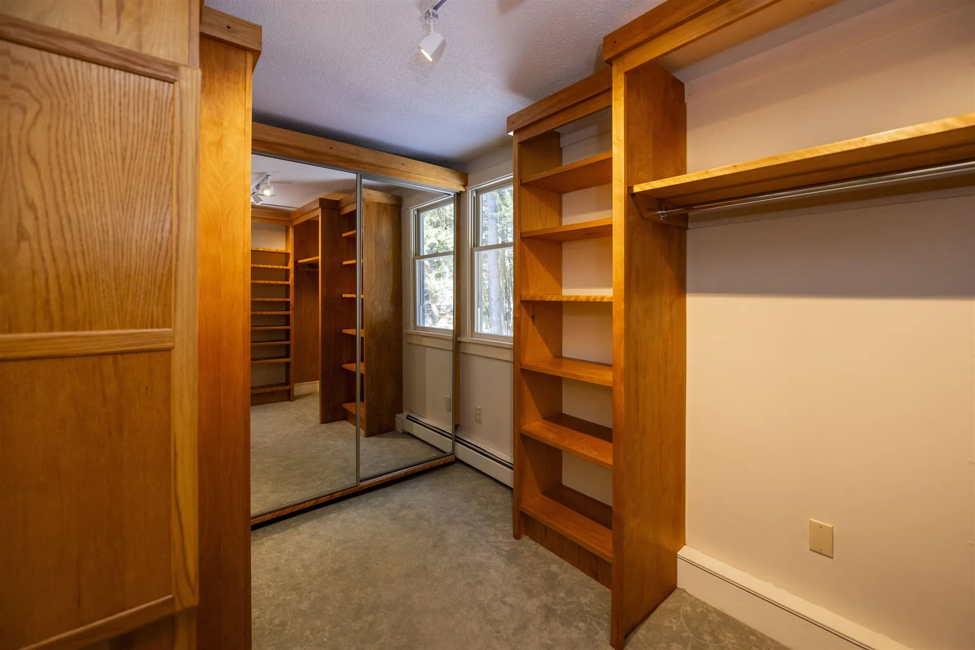 557 Willard Road Hartford VT 05059