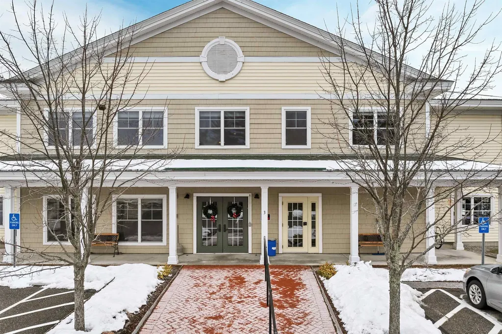 3 Abbey Lane Meredith NH 03253