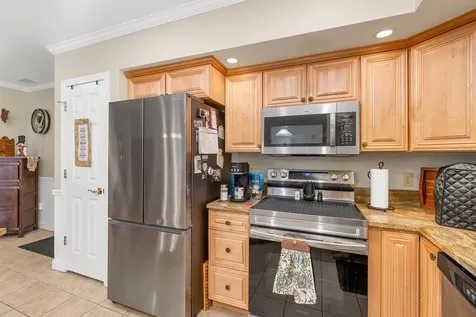 3 Abbey Lane Meredith NH 03253
