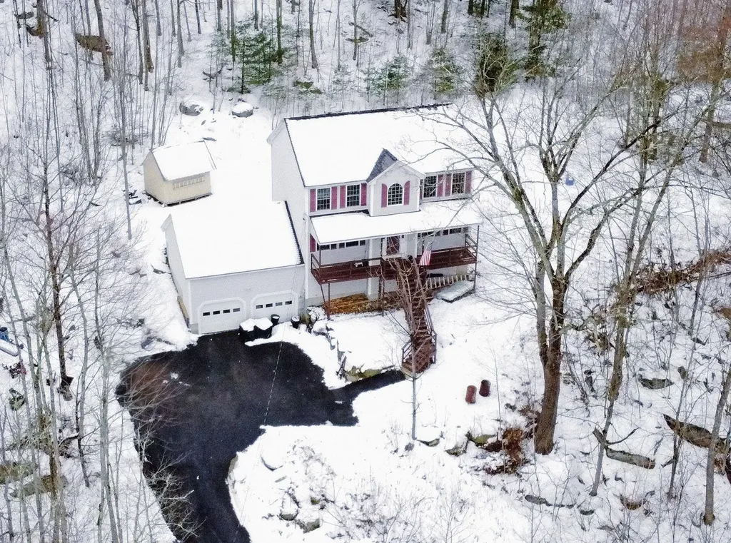 45 Tracie Lane Weare NH 03281