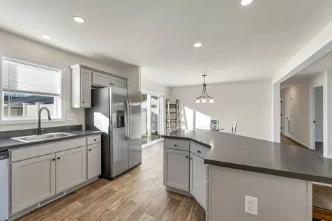 24-b Wildflower Lane Plymouth NH 03264