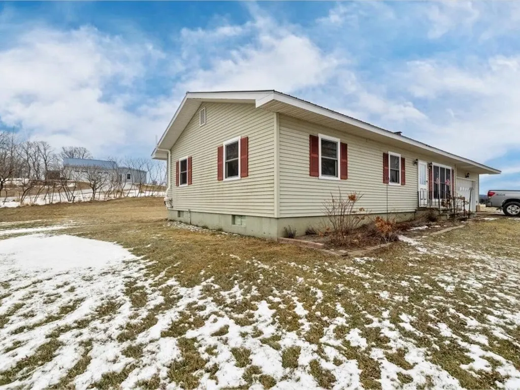 56 Tarte Road Highgate VT 05459