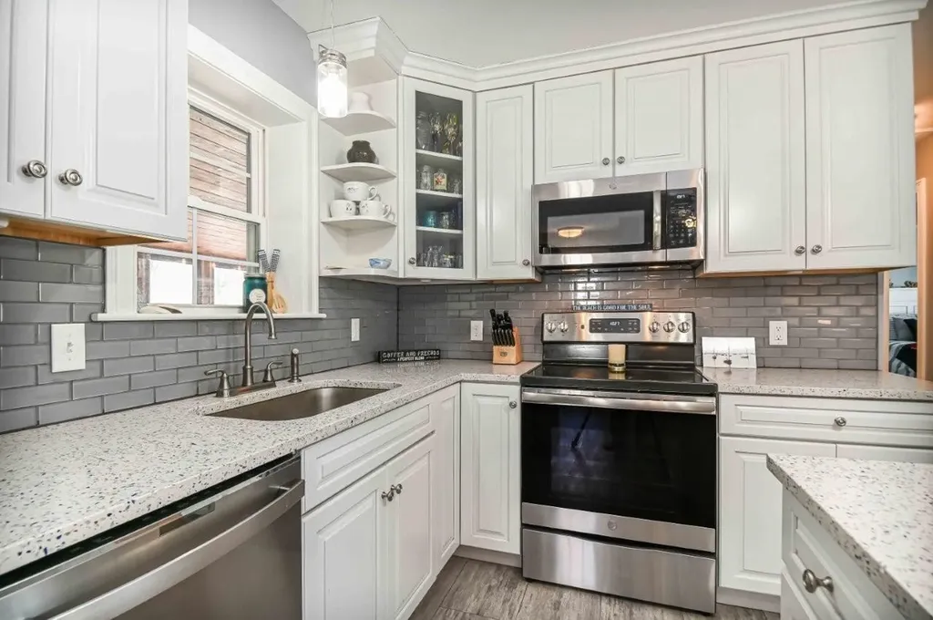 7 Dean Road York ME 03909