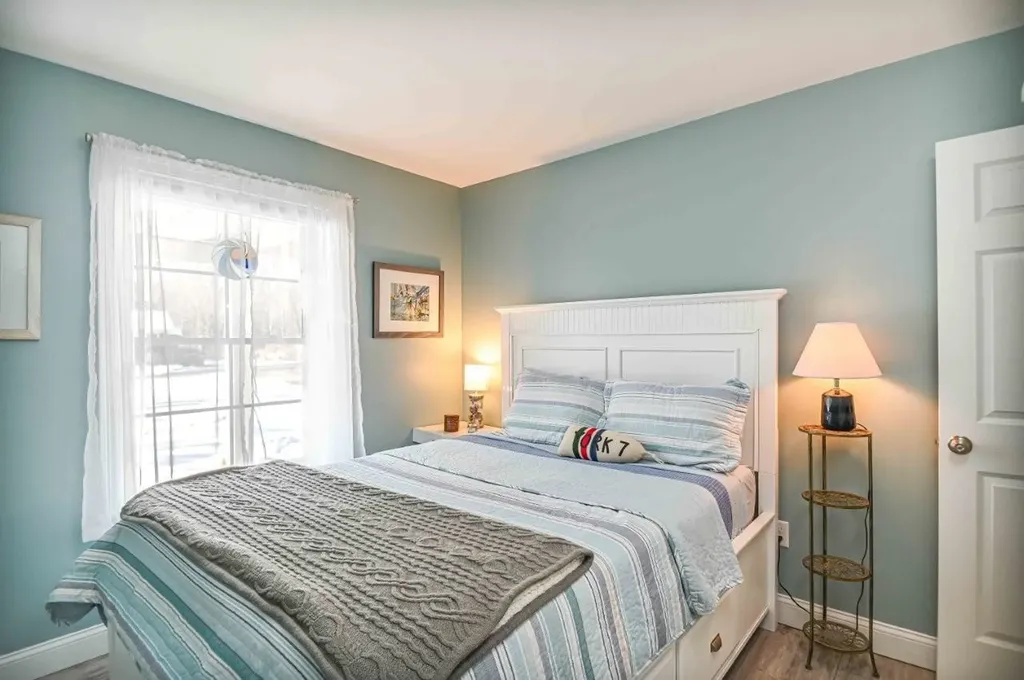 7 Dean Road York ME 03909