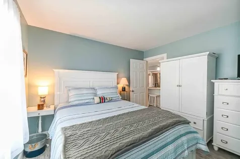 7 Dean Road York ME 03909